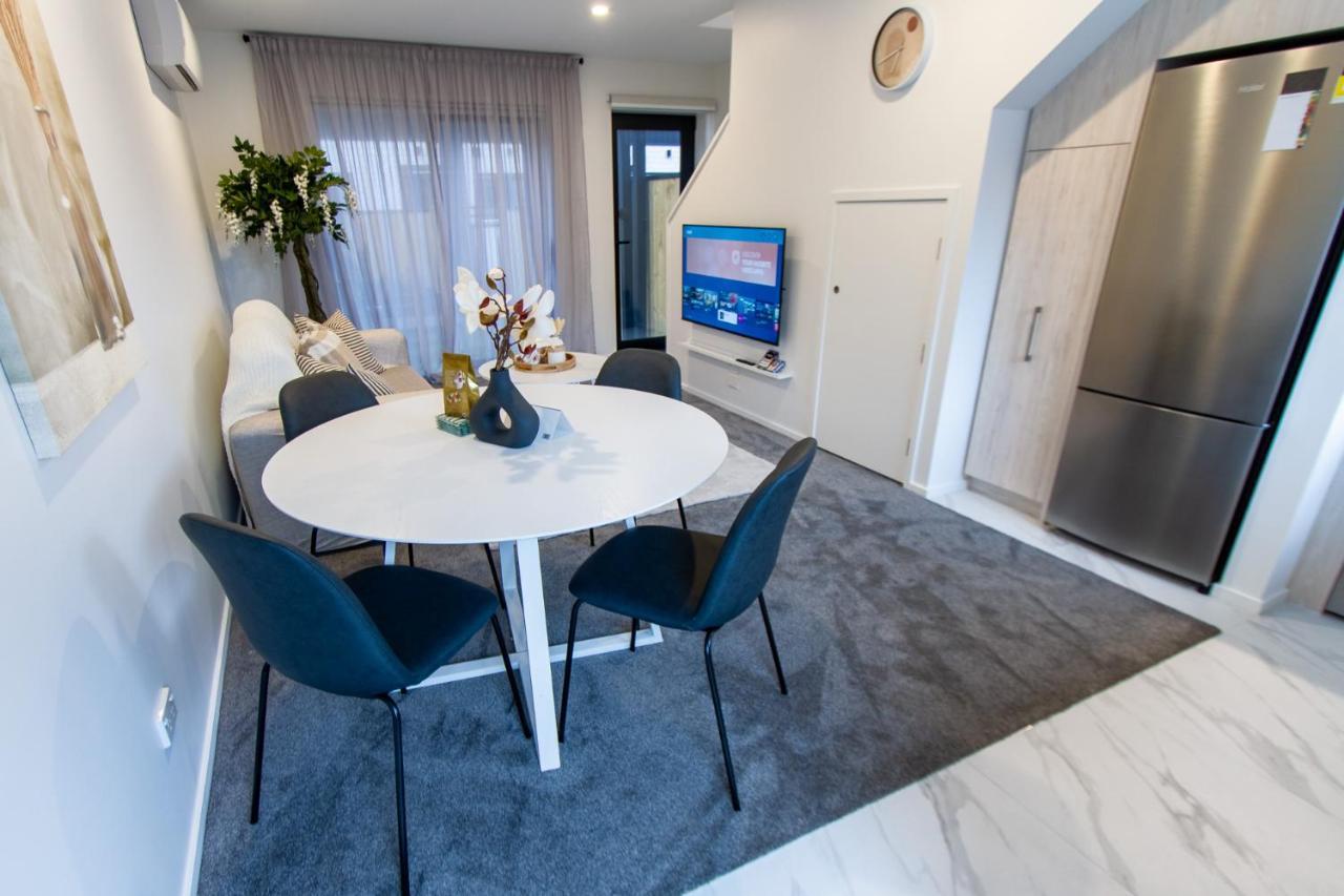 Stylish 2-Bedroom Haven Next To Hagley Park Christchurch Eksteriør bilde