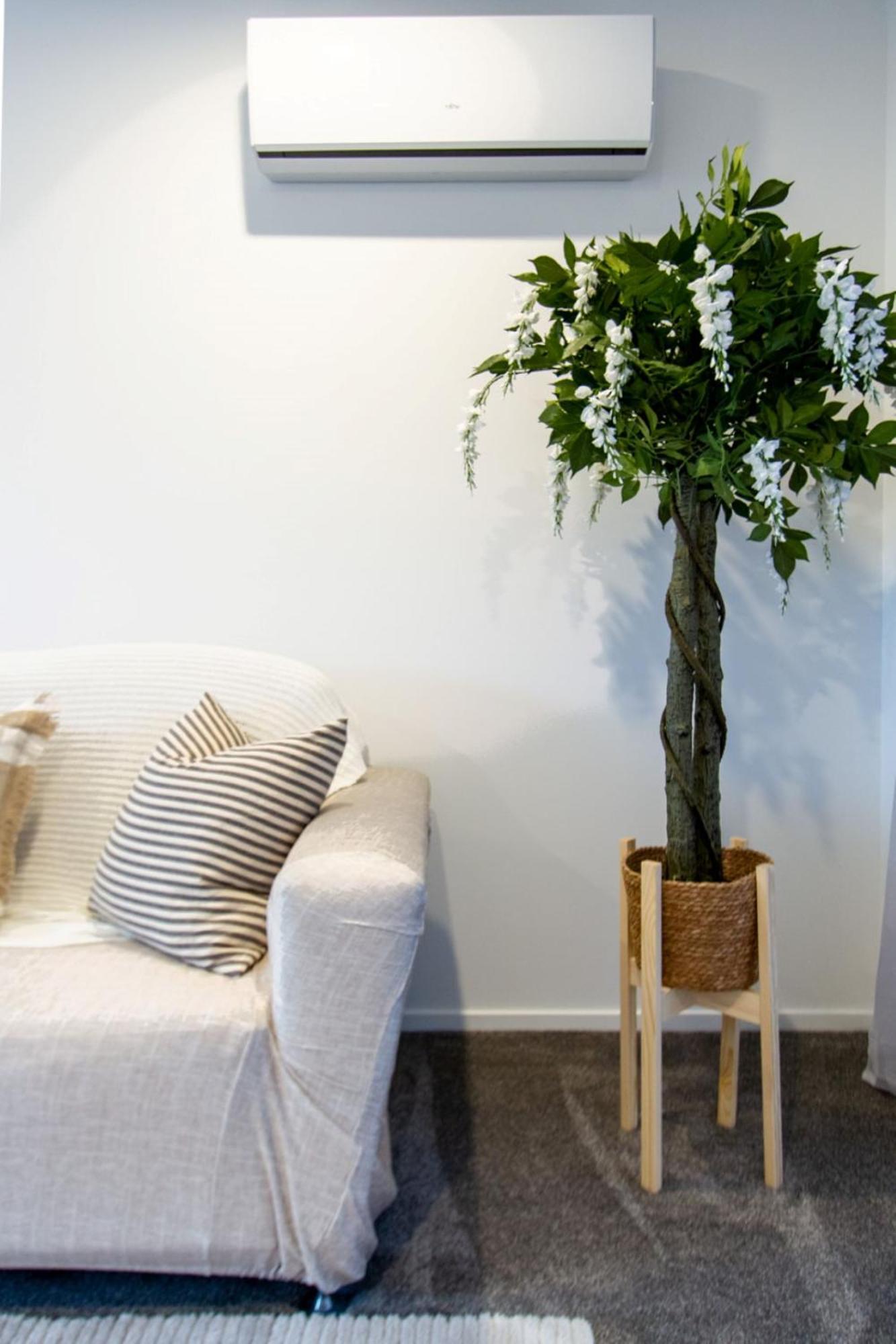 Stylish 2-Bedroom Haven Next To Hagley Park Christchurch Eksteriør bilde